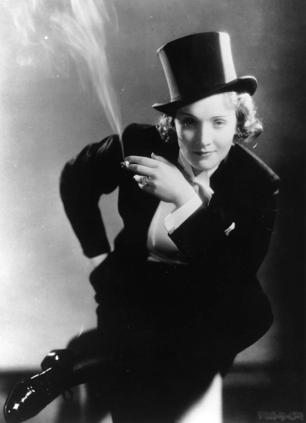 تصویر Marlene Dietrich