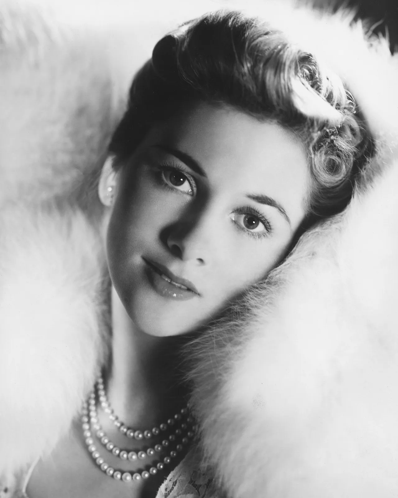 تصویر Joan Fontaine