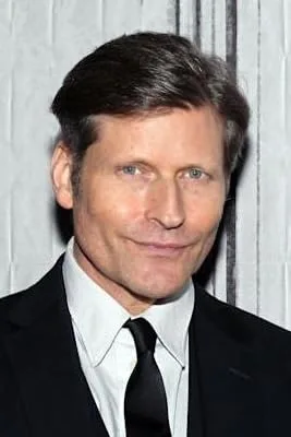 تصویر Crispin Glover