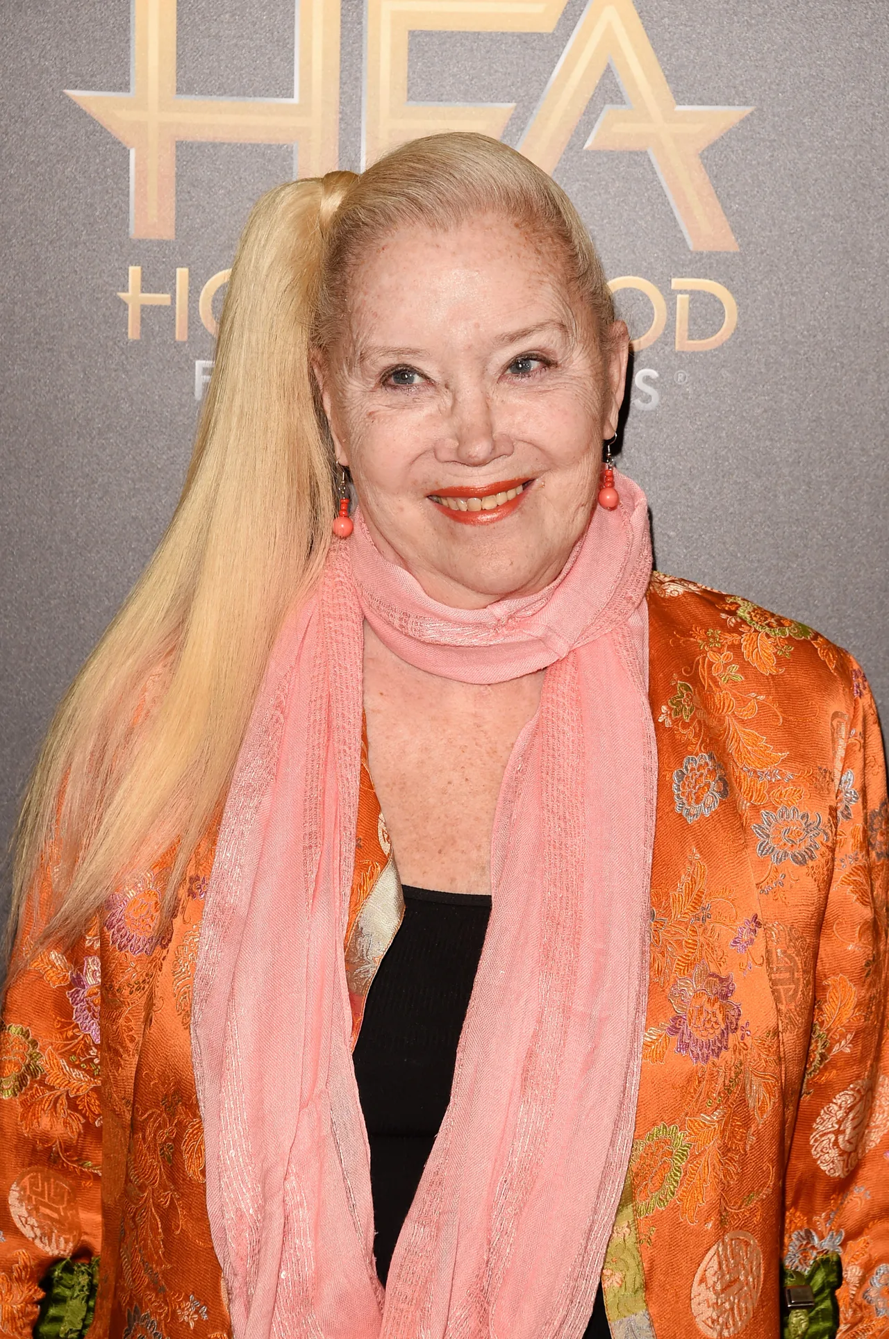 تصویر Sally Kirkland