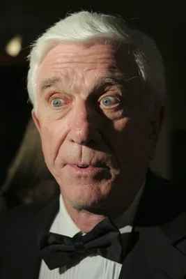 تصویر Leslie Nielsen