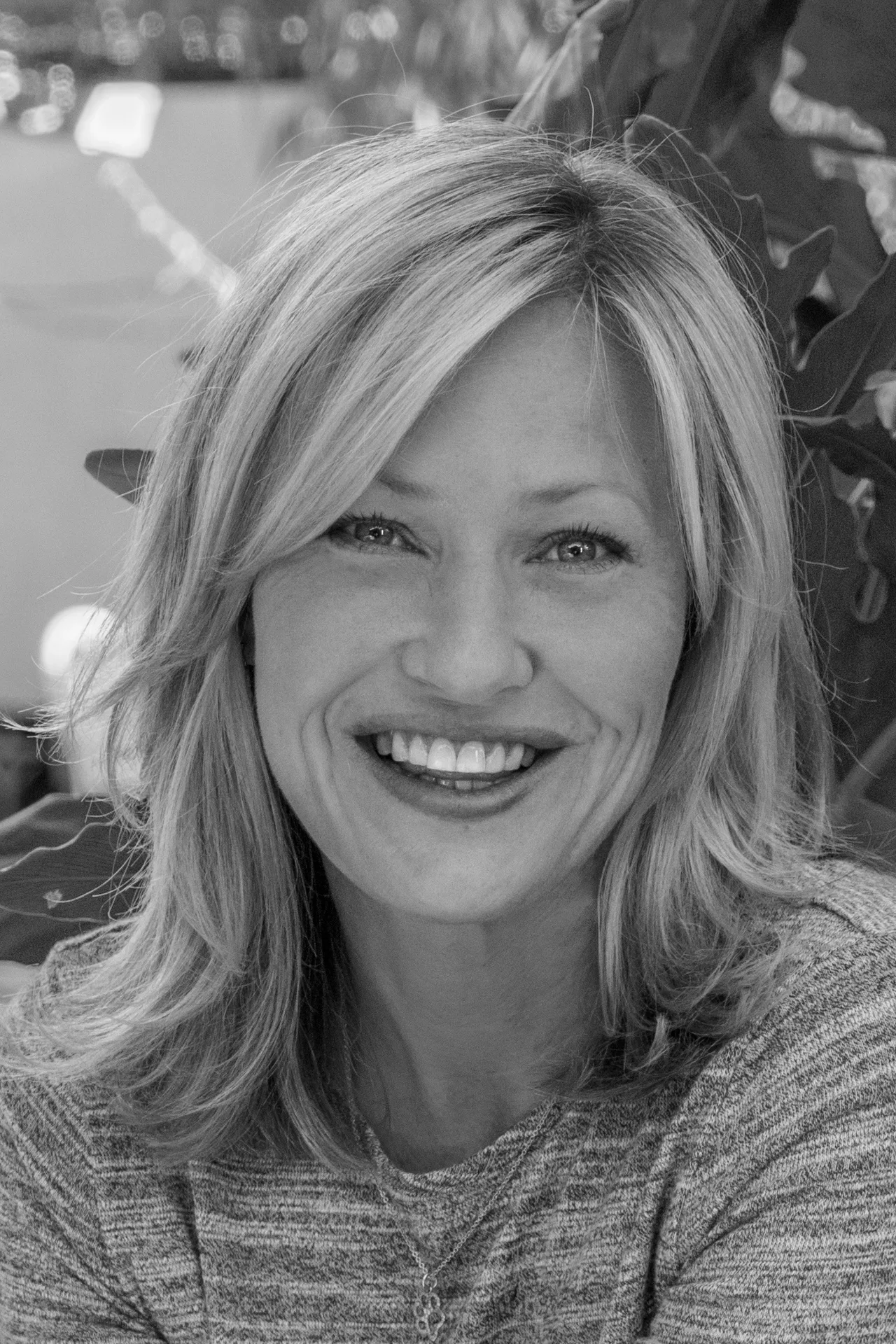 تصویر Joey Lauren Adams
