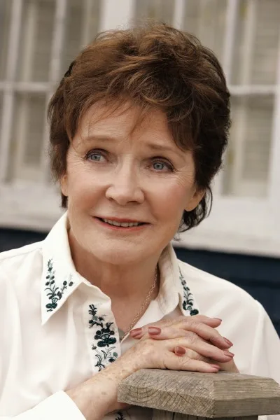 تصویر Polly Bergen
