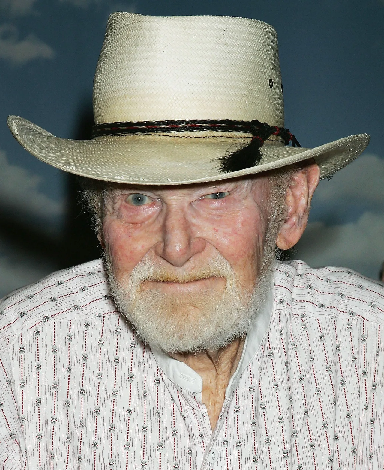 تصویر Harry Carey Jr.
