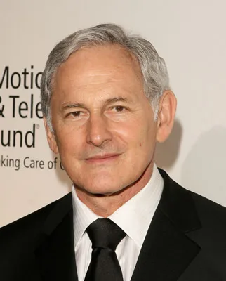 تصویر Victor Garber