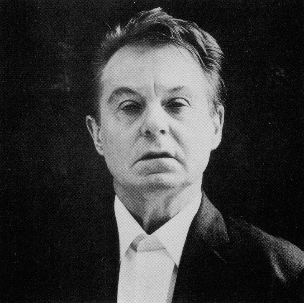 تصویر Derek Jacobi