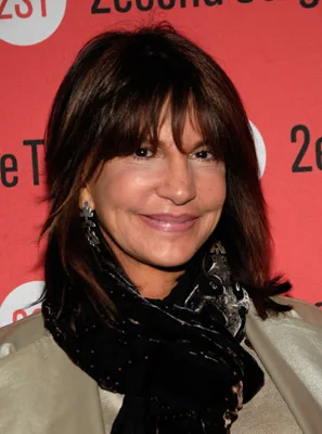 تصویر Mercedes Ruehl