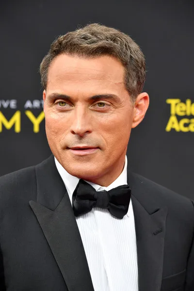 تصویر Rufus Sewell