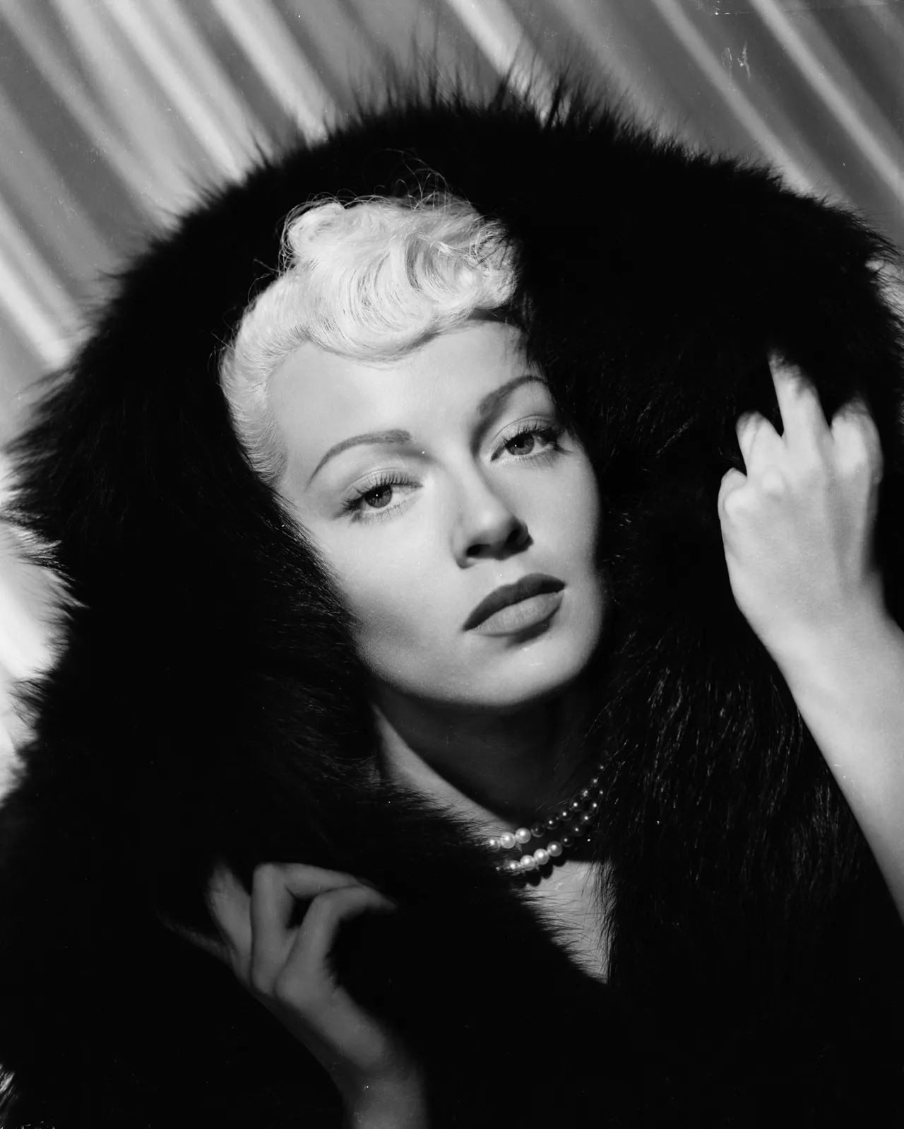 تصویر Lana Turner