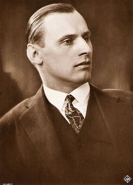 تصویر Fritz Rasp