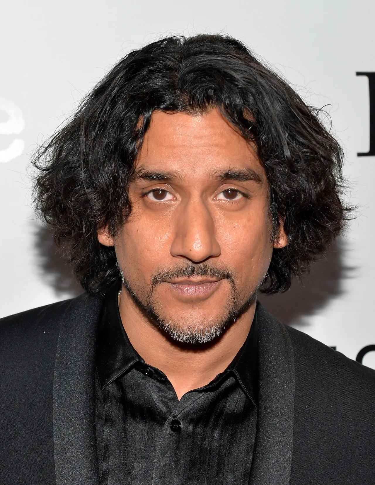 تصویر Naveen Andrews