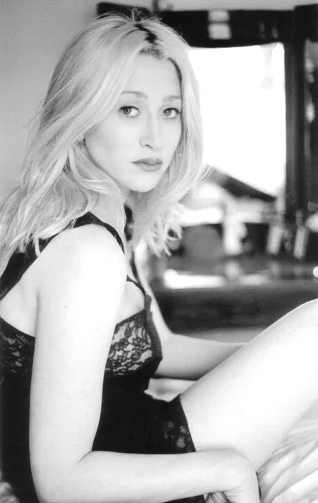 تصویر Jennifer Blanc-Biehn