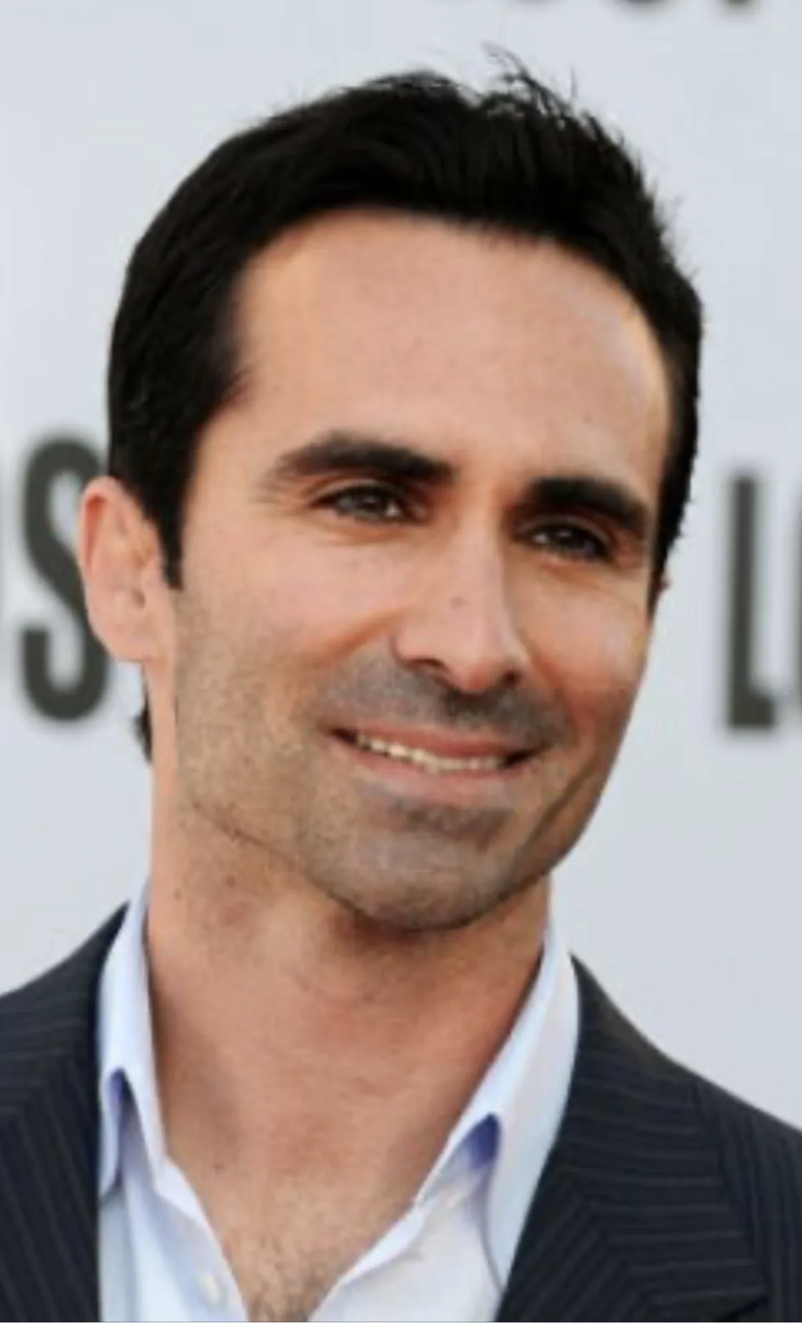 تصویر Nestor Carbonell