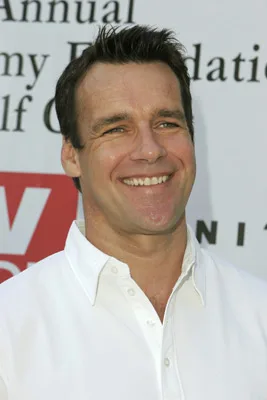 تصویر David James Elliott