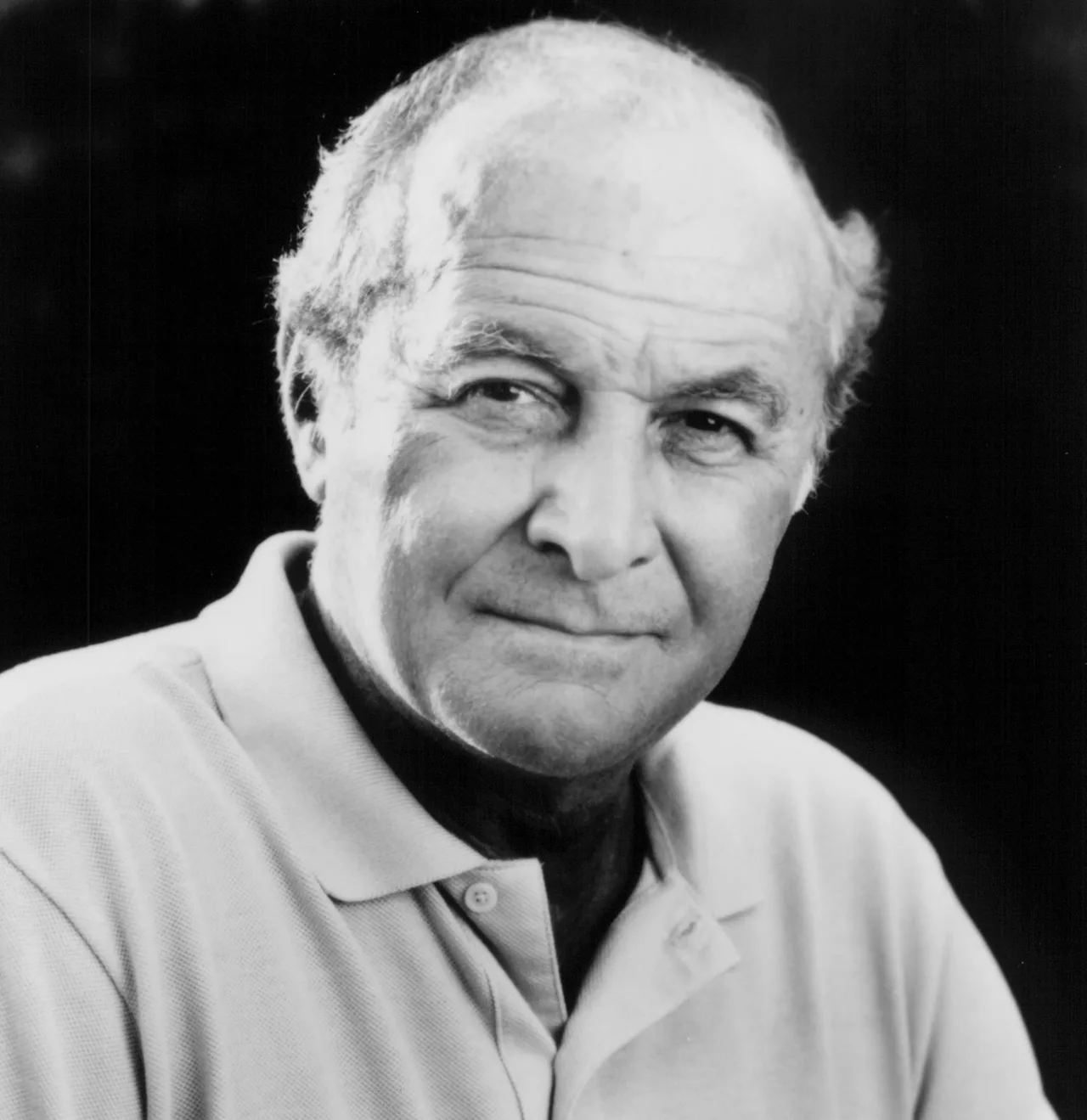 تصویر Robert Loggia