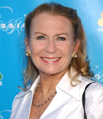 تصویر Juliet Mills