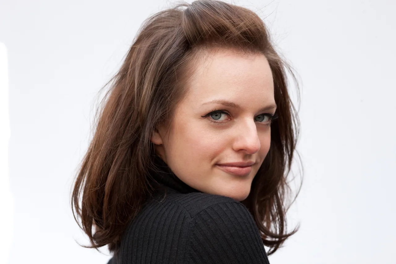 تصویر Elisabeth Moss