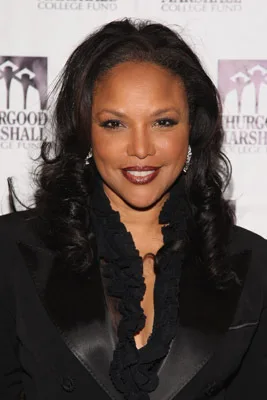 تصویر Lynn Whitfield