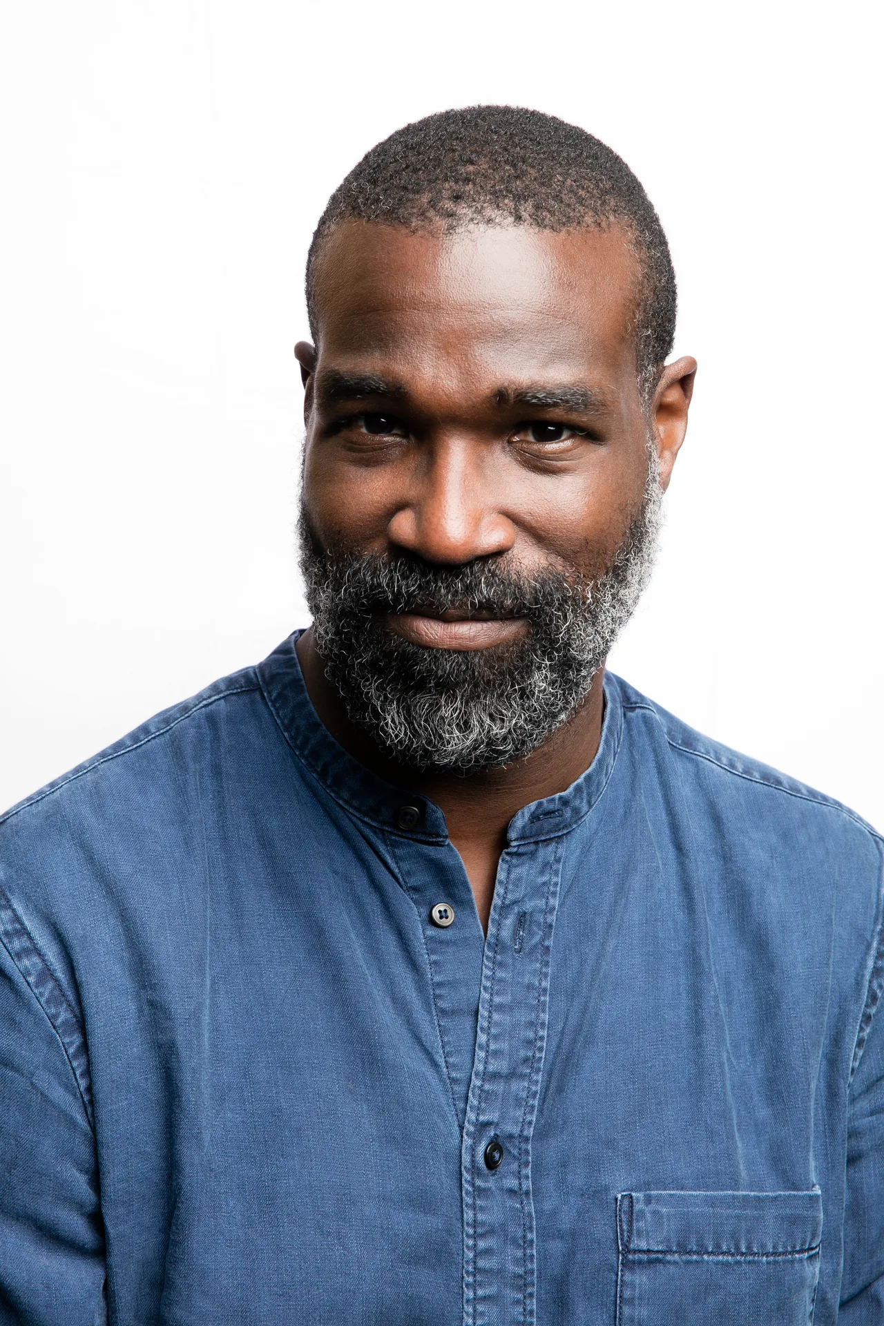 تصویر Tunde Adebimpe
