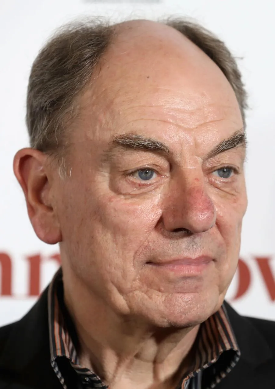 تصویر Alun Armstrong