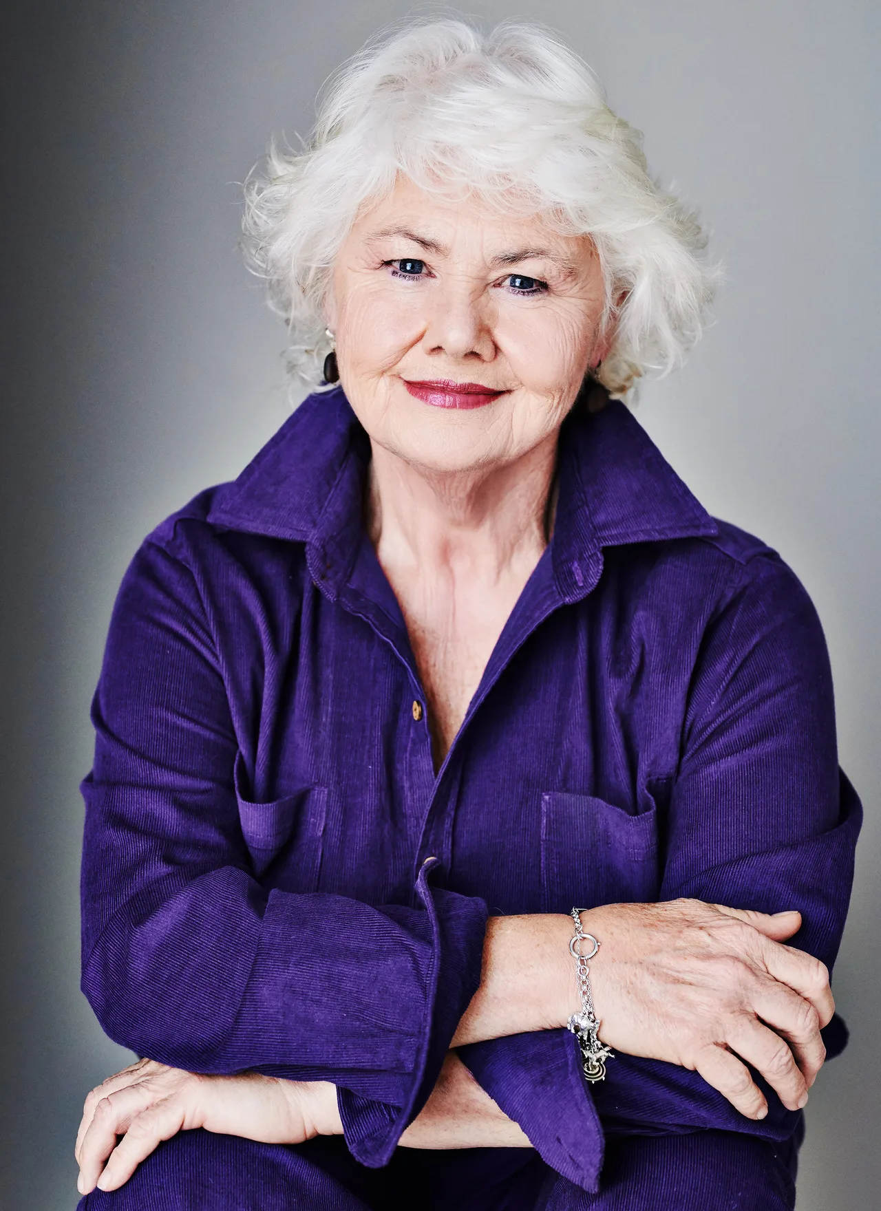 تصویر Annette Badland
