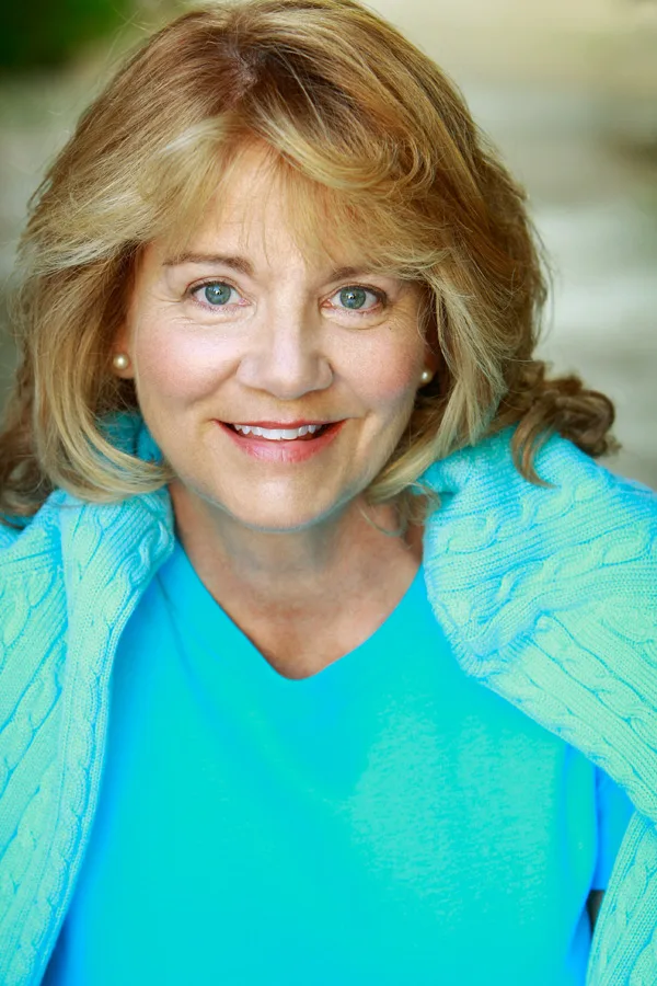 تصویر Betsy Baker