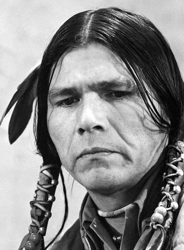 تصویر Dennis Banks