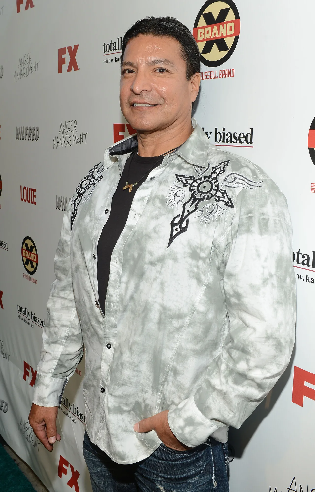 تصویر Gil Birmingham