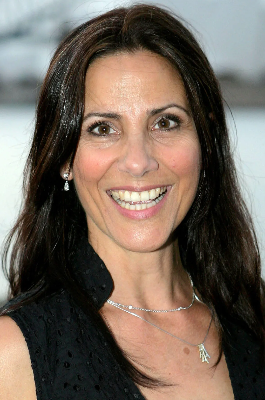 تصویر Zoe Carides