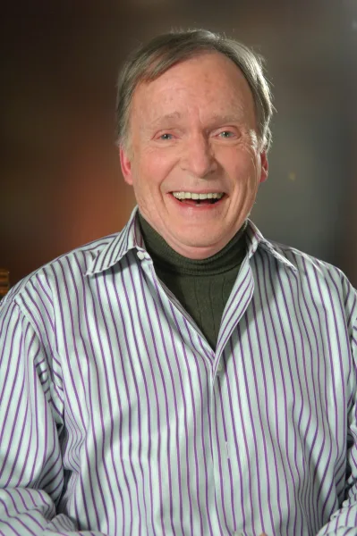تصویر Dick Cavett