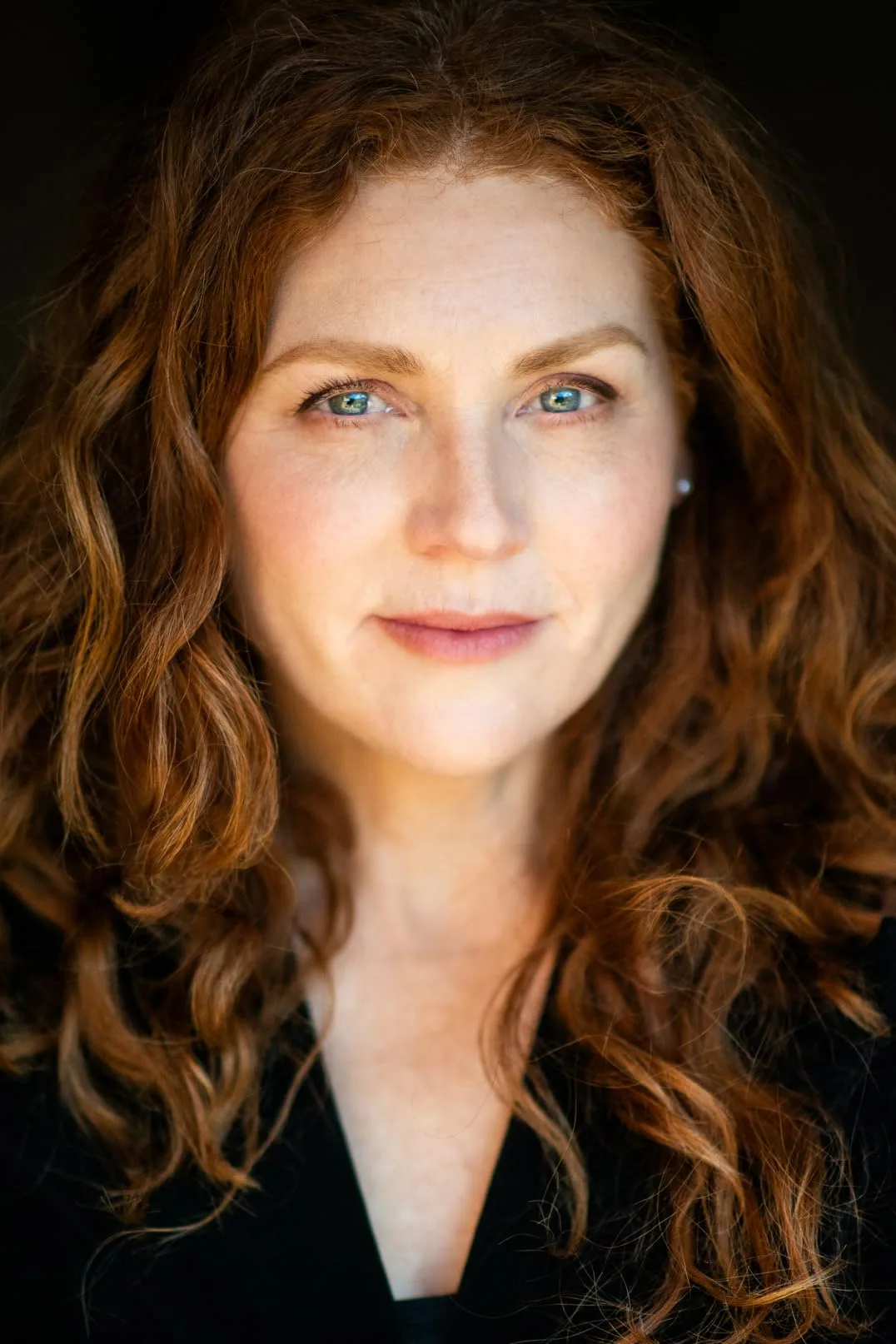 تصویر Beth Champion