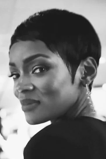 تصویر Caroline Chikezie
