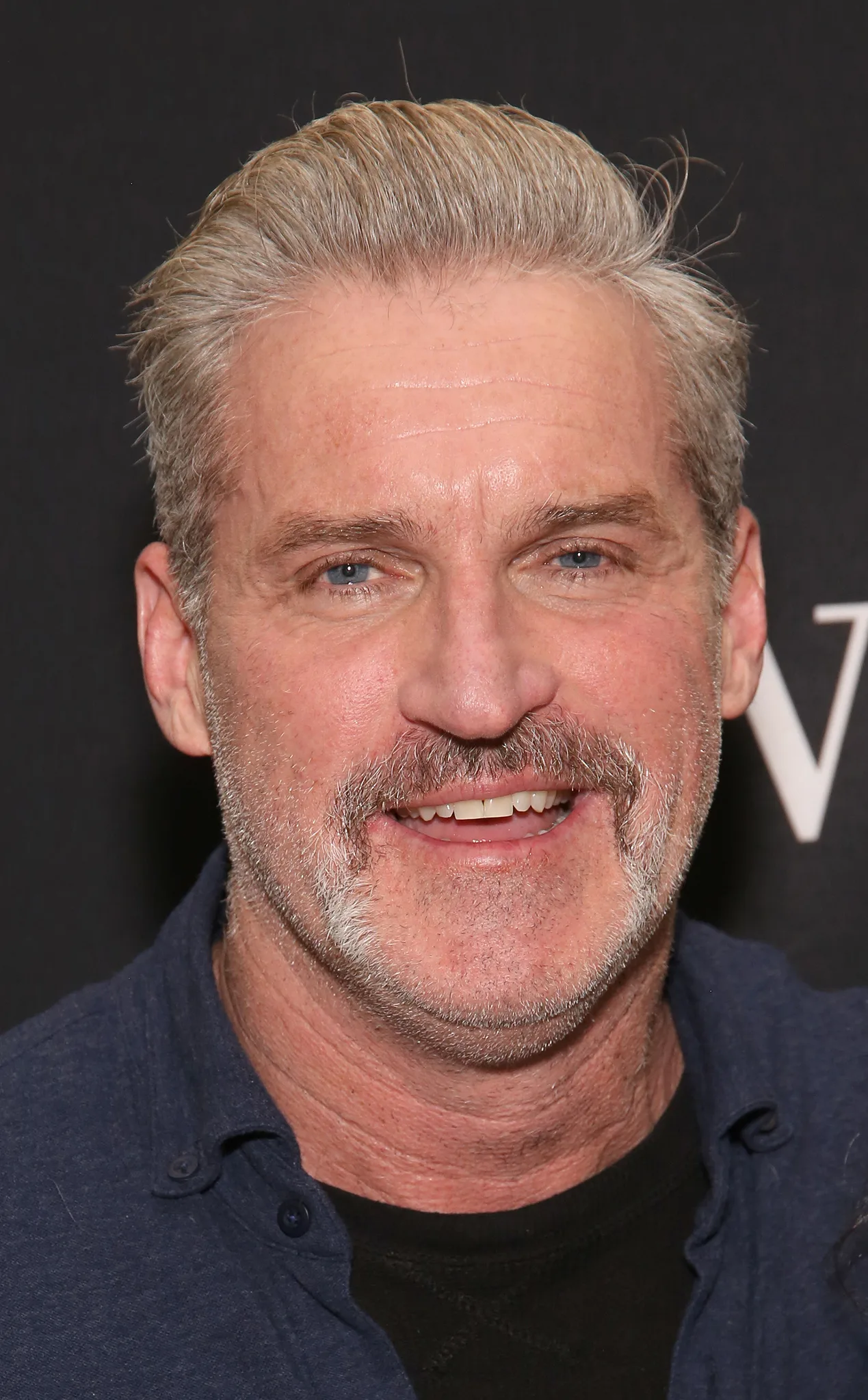 تصویر James Colby