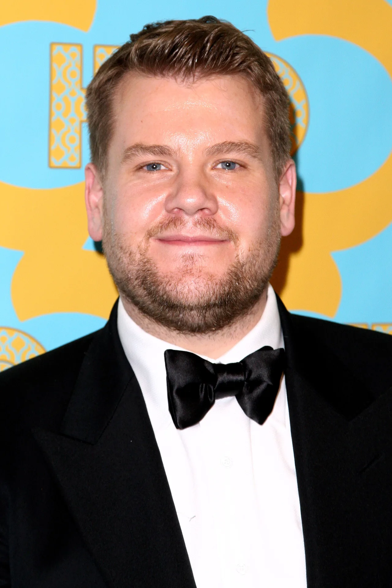 تصویر James Corden