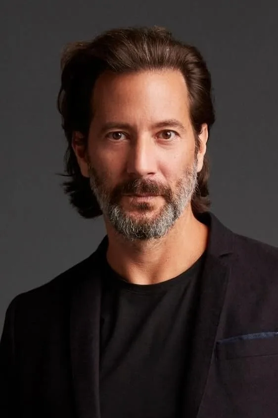 تصویر Henry Ian Cusick