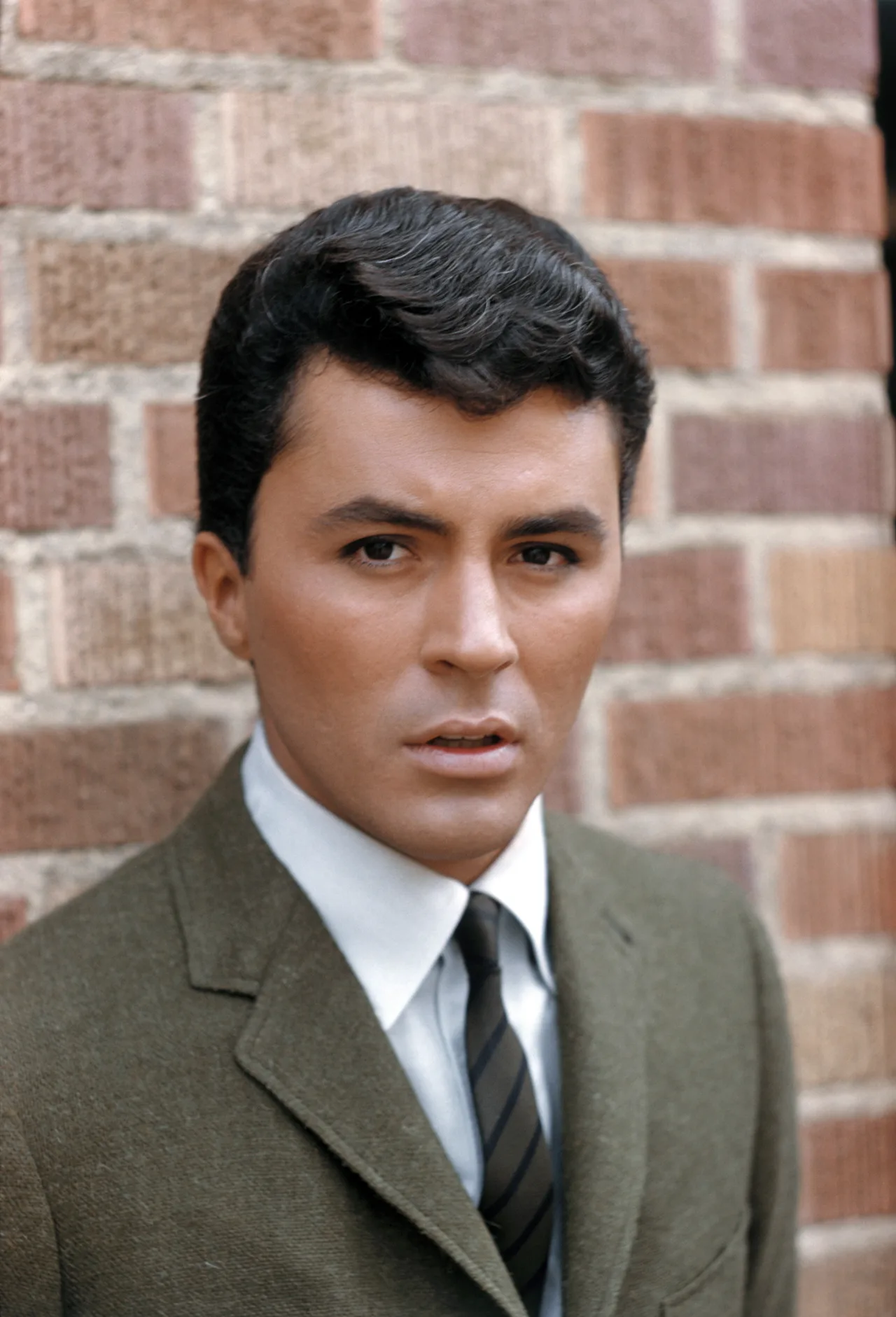 تصویر James Darren
