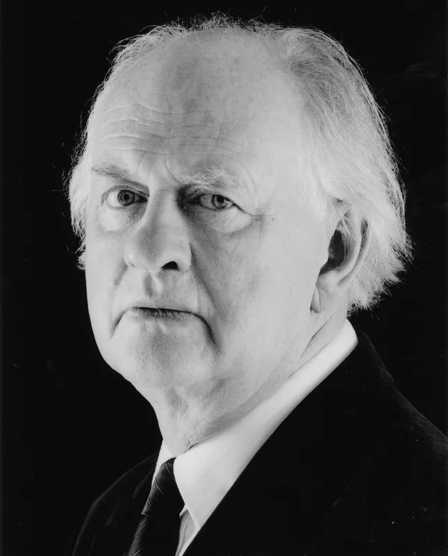 تصویر Oliver Ford Davies