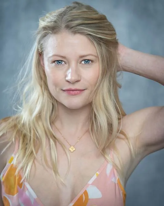 تصویر Emilie de Ravin