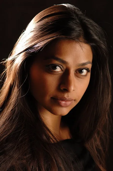 تصویر Ayesha Dharker