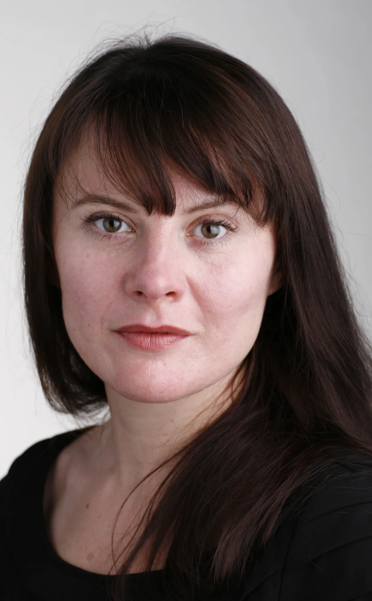 تصویر Monica Dolan