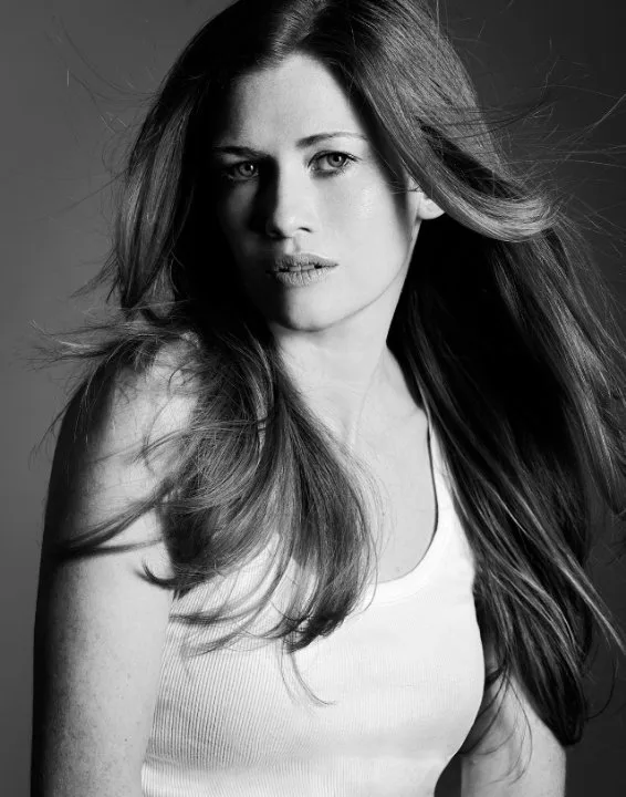 تصویر Mireille Enos