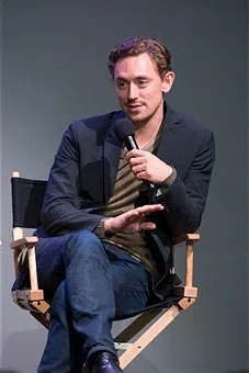 تصویر JJ Feild