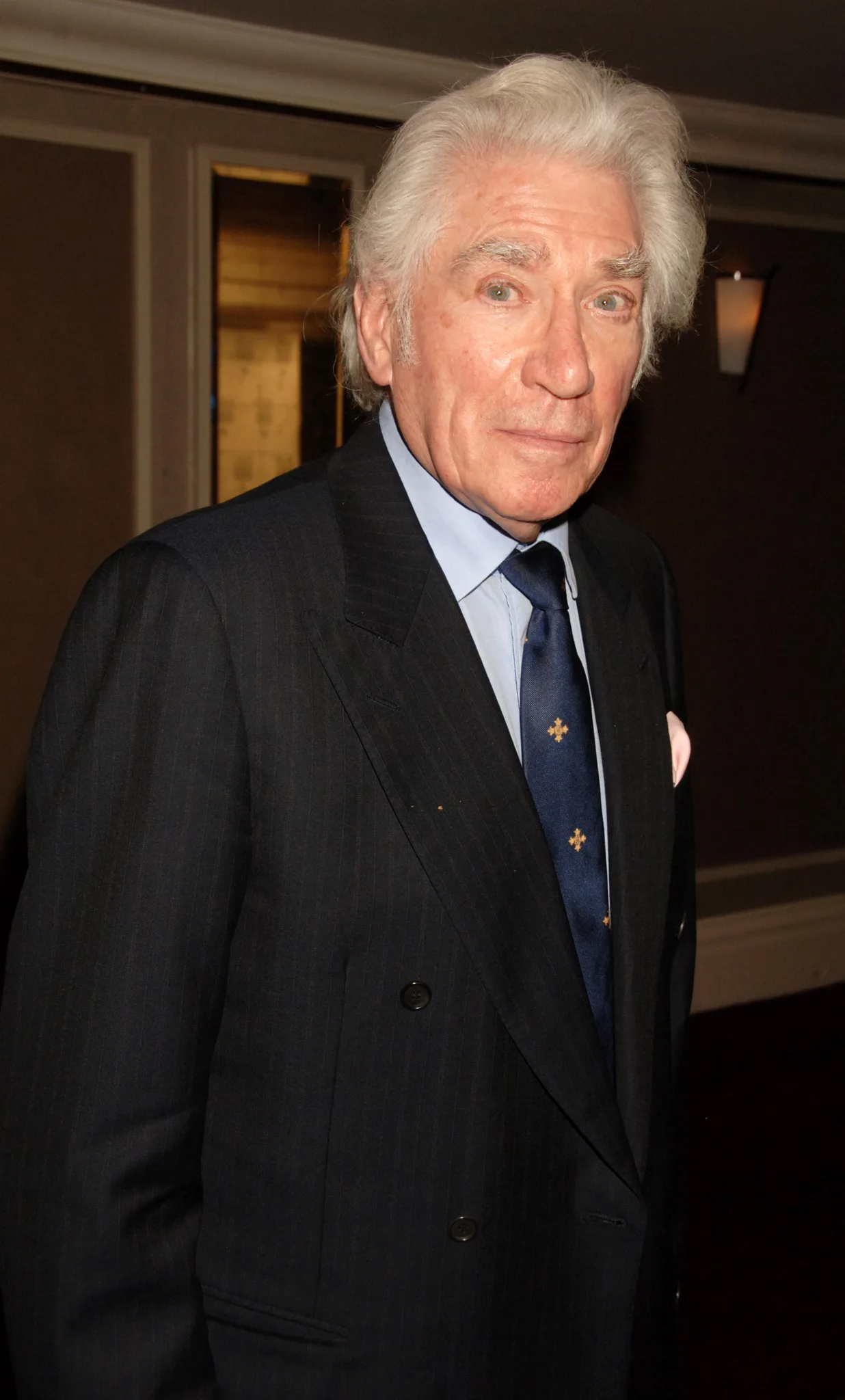 تصویر Frank Finlay