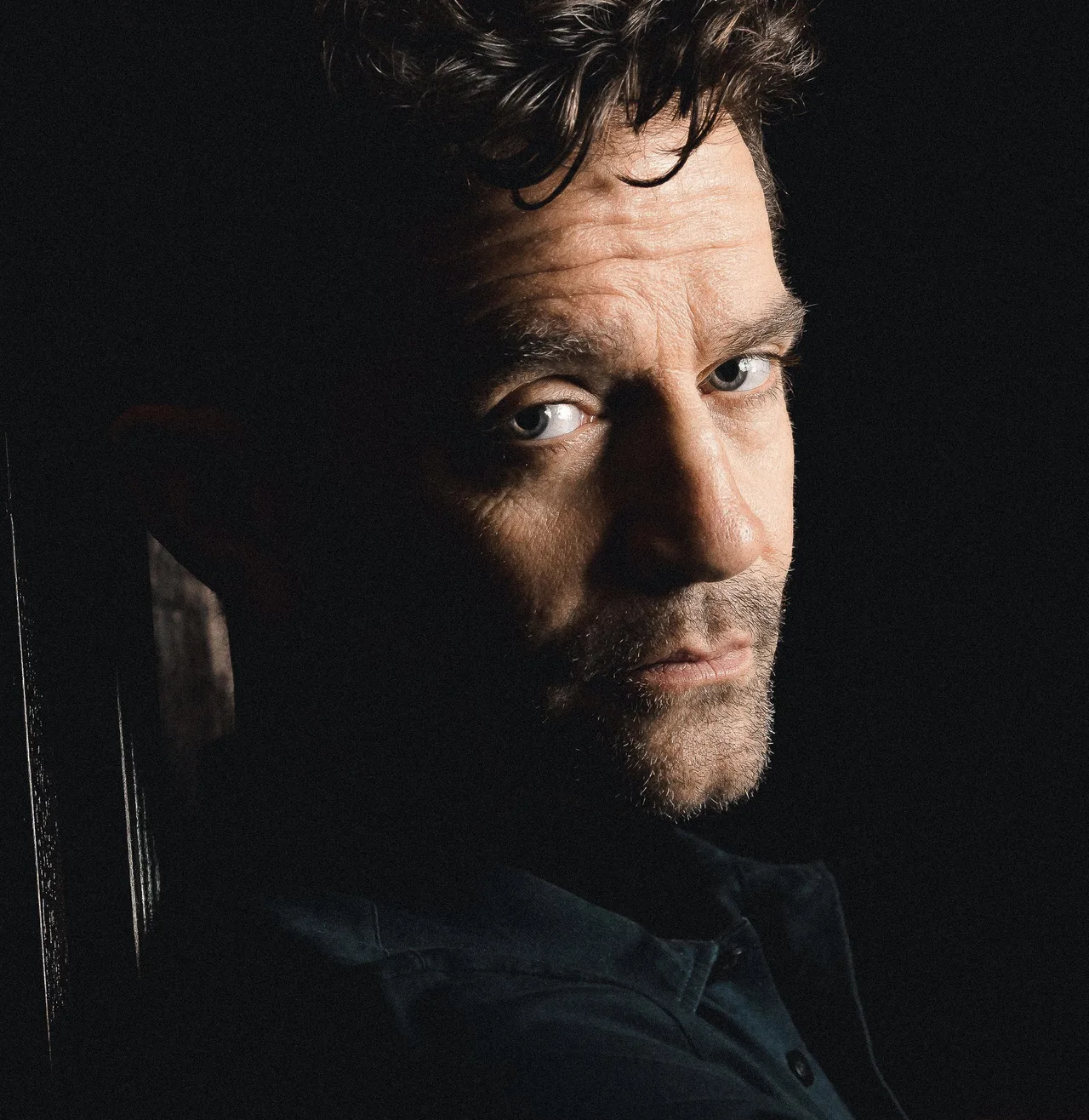 تصویر James Frain