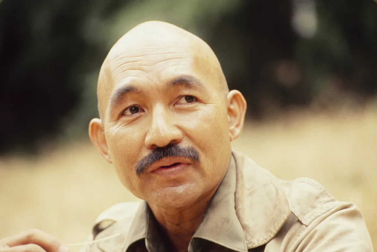 تصویر John Fujioka