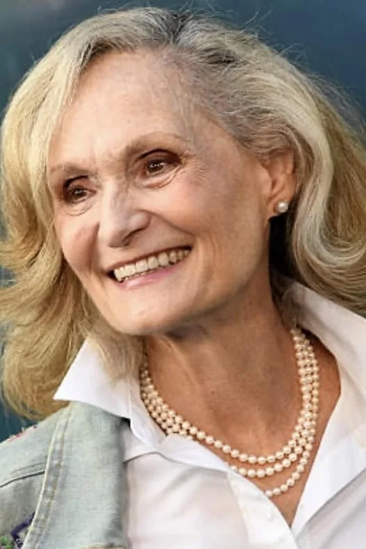 تصویر Beth Grant