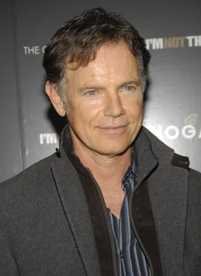 تصویر Bruce Greenwood