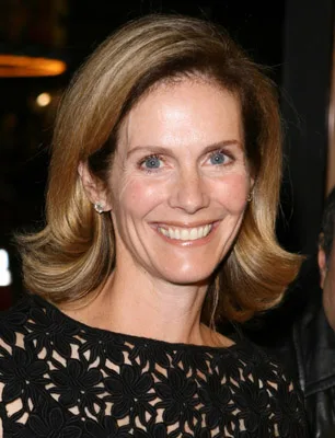 تصویر Julie Hagerty