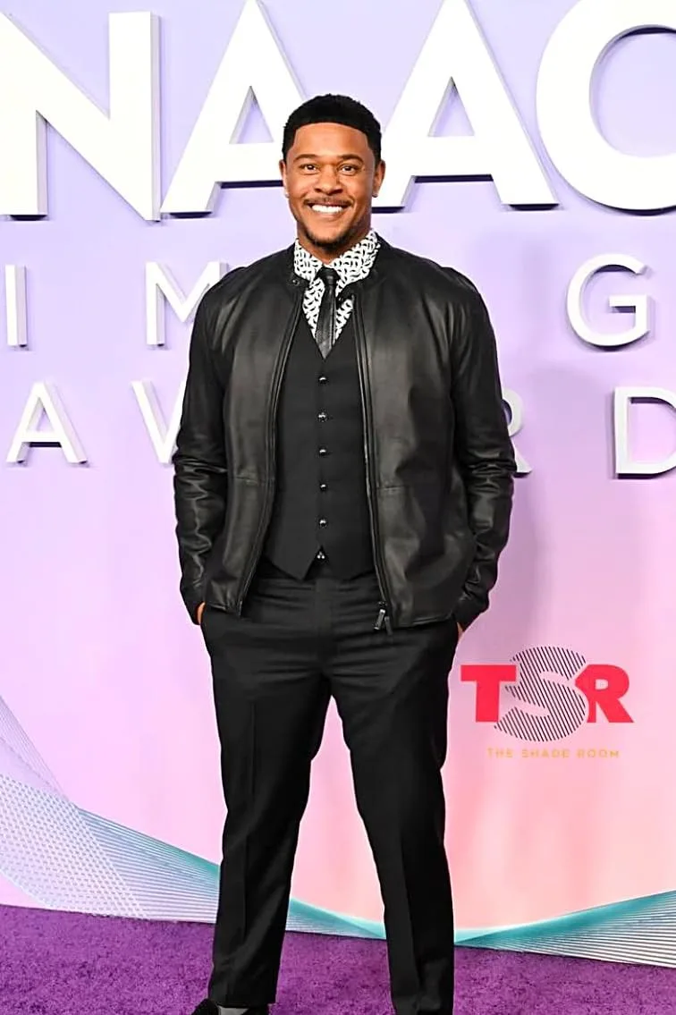 تصویر Pooch Hall