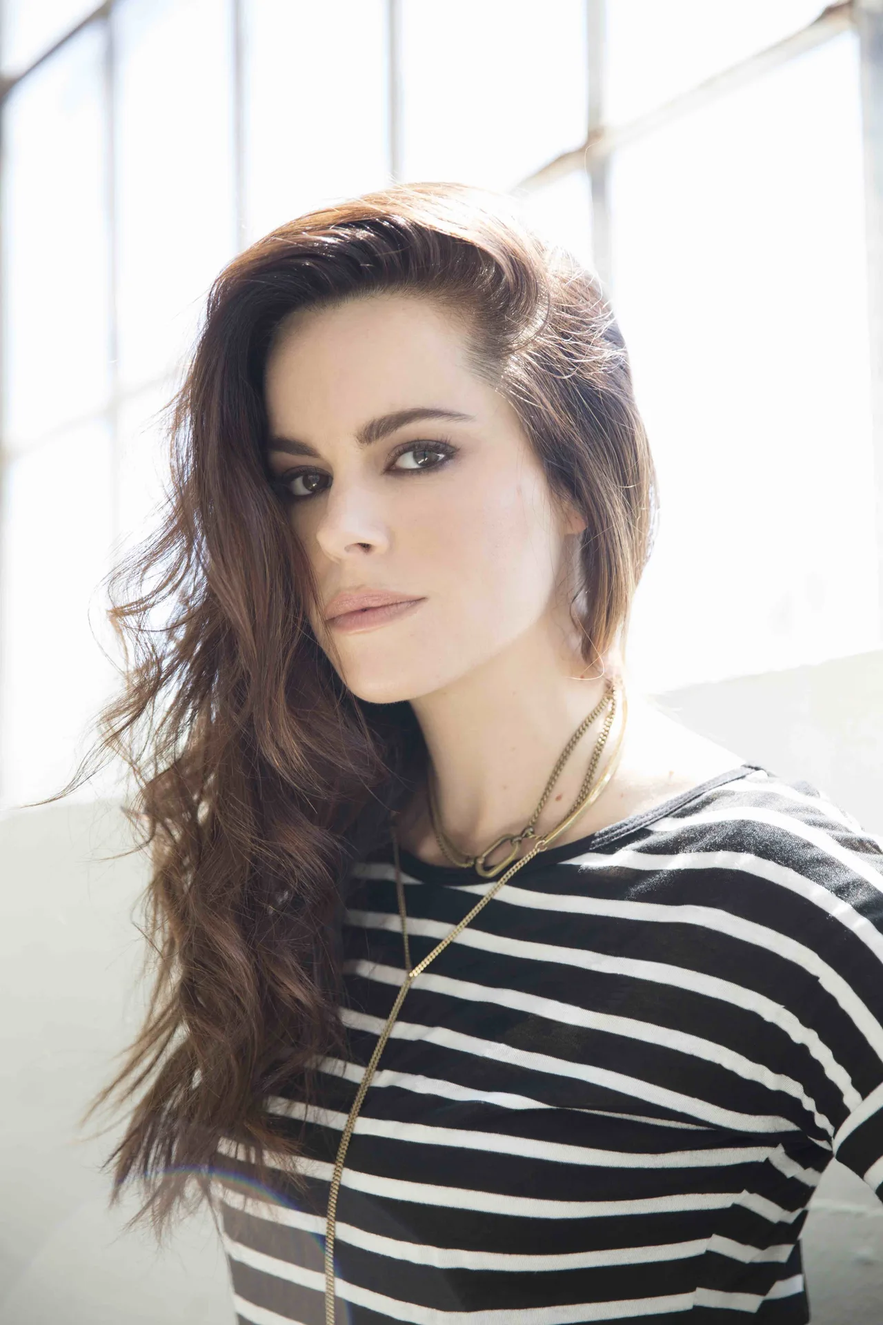 تصویر Emily Hampshire